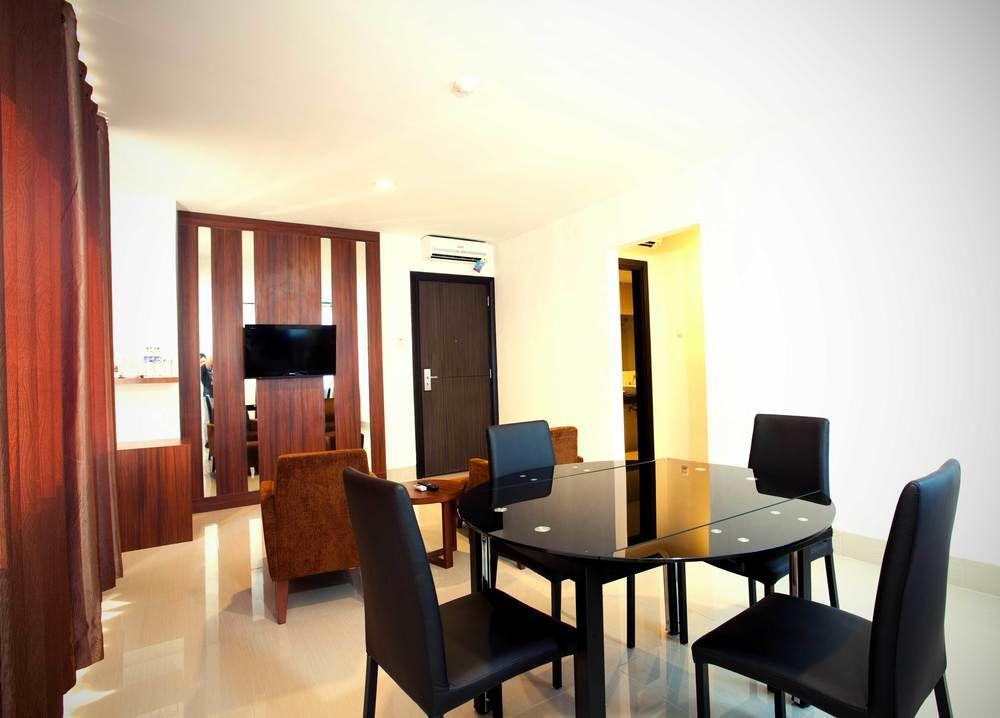 Collection O 1279 Hotel Grand Celino Makasar Exteriér fotografie