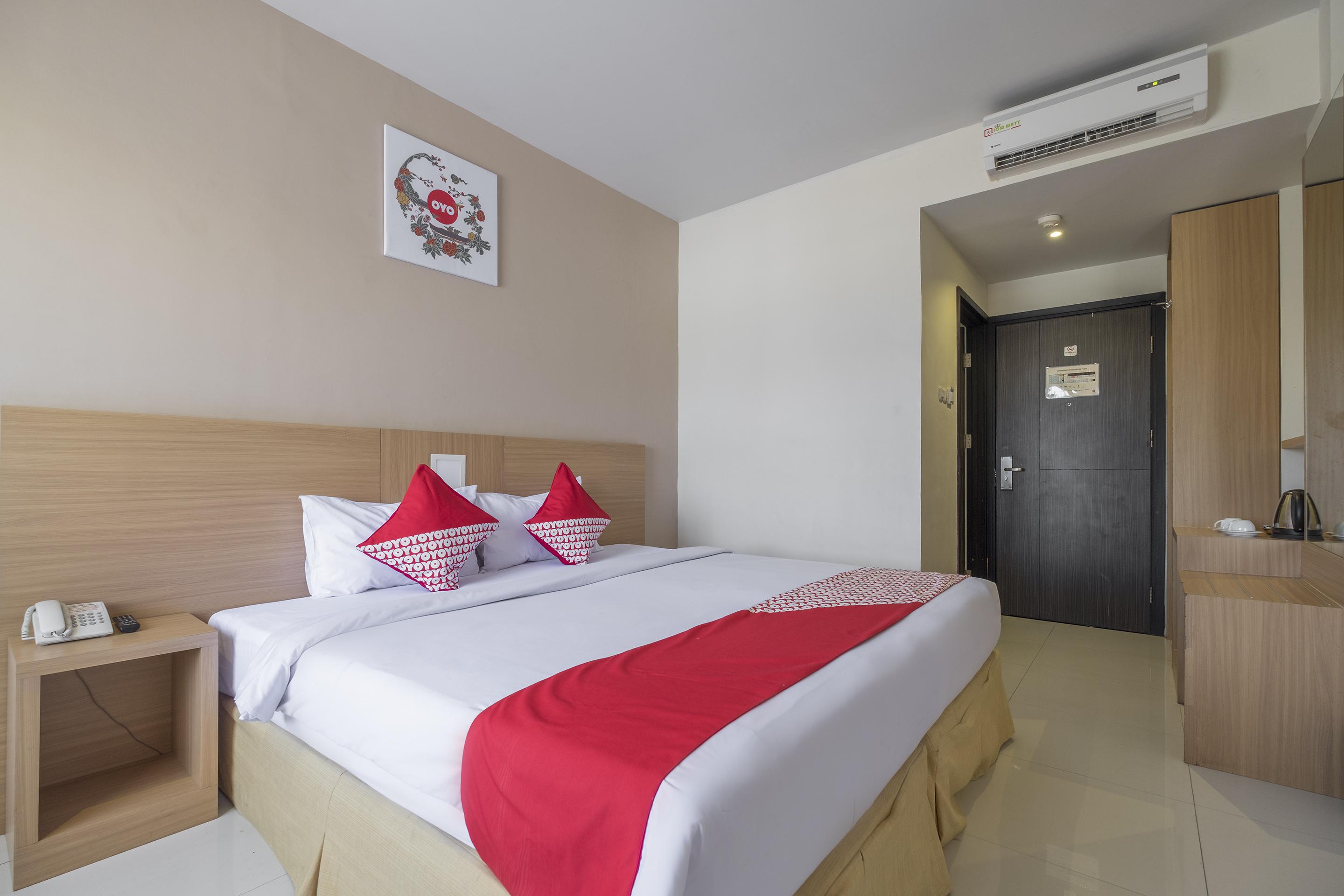 Collection O 1279 Hotel Grand Celino Makasar Exteriér fotografie