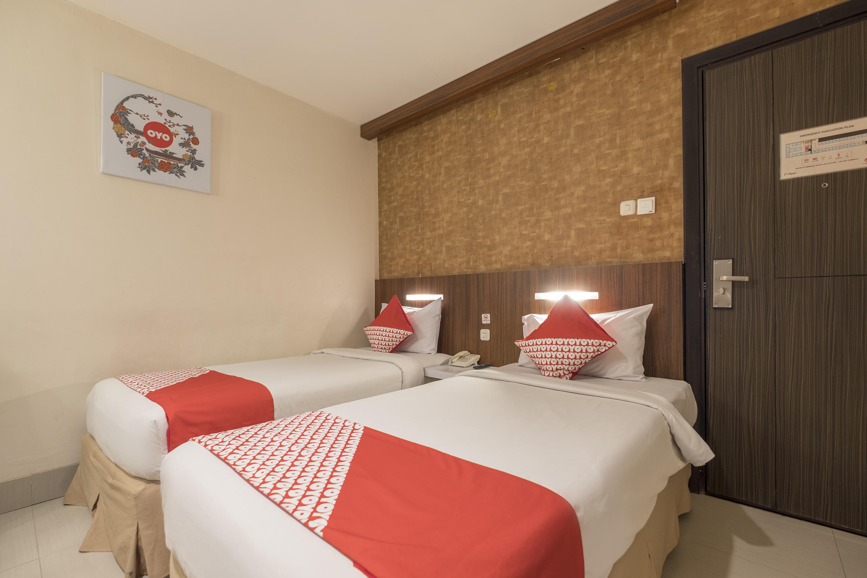 Collection O 1279 Hotel Grand Celino Makasar Exteriér fotografie