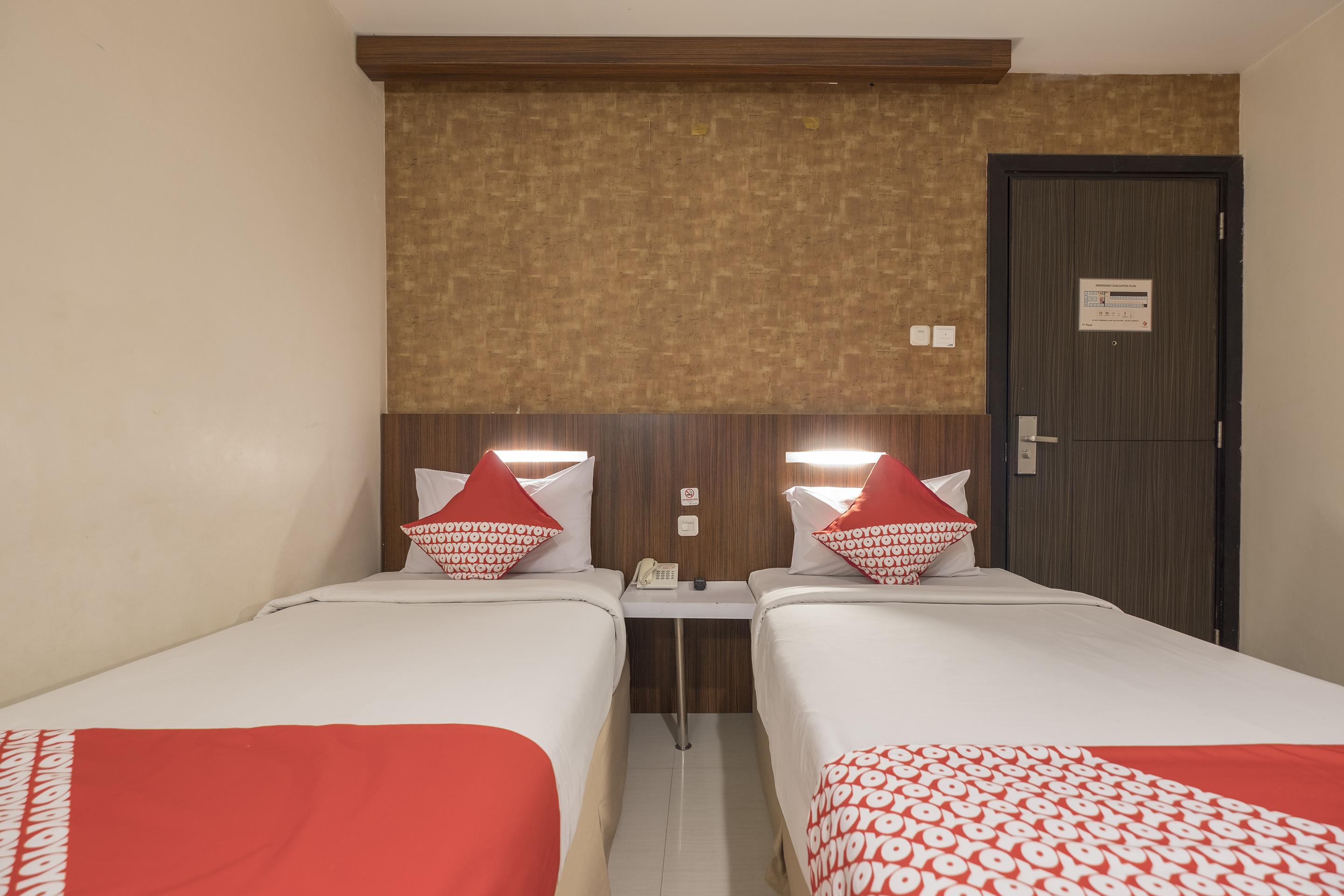 Collection O 1279 Hotel Grand Celino Makasar Exteriér fotografie