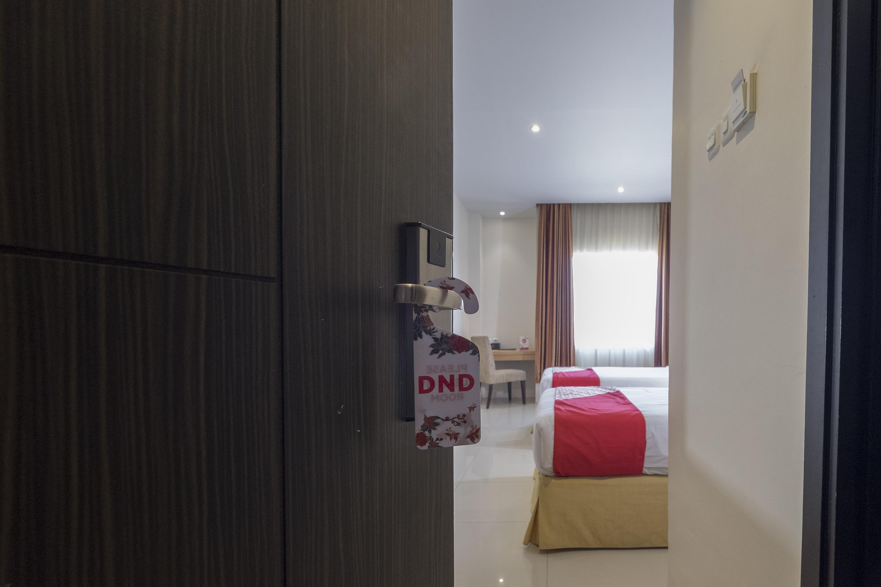 Collection O 1279 Hotel Grand Celino Makasar Exteriér fotografie