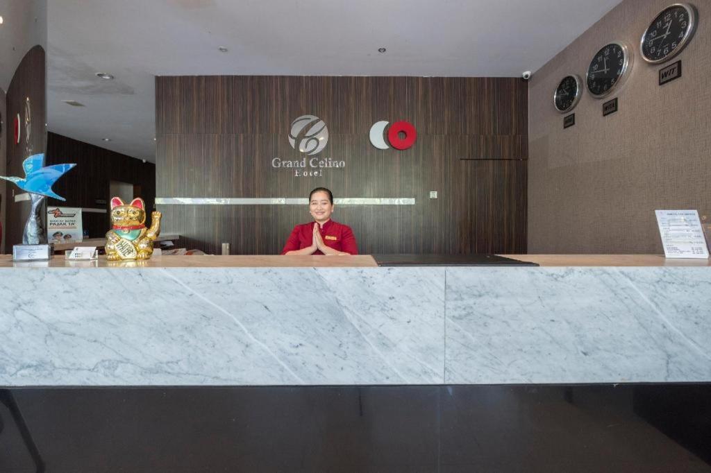 Collection O 1279 Hotel Grand Celino Makasar Exteriér fotografie